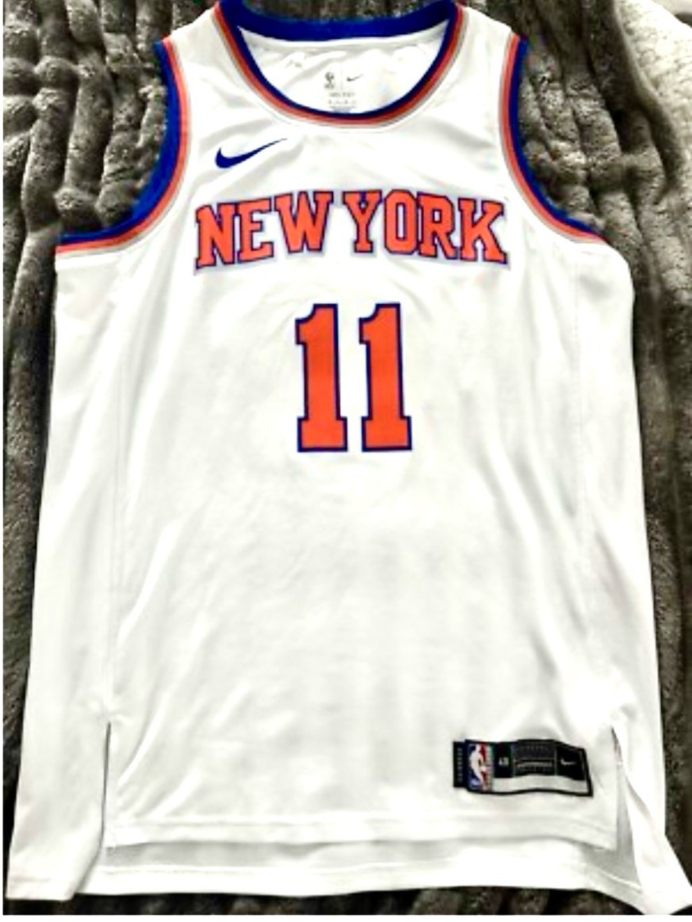 New York Knicks White New York Basketball Jersey - #11